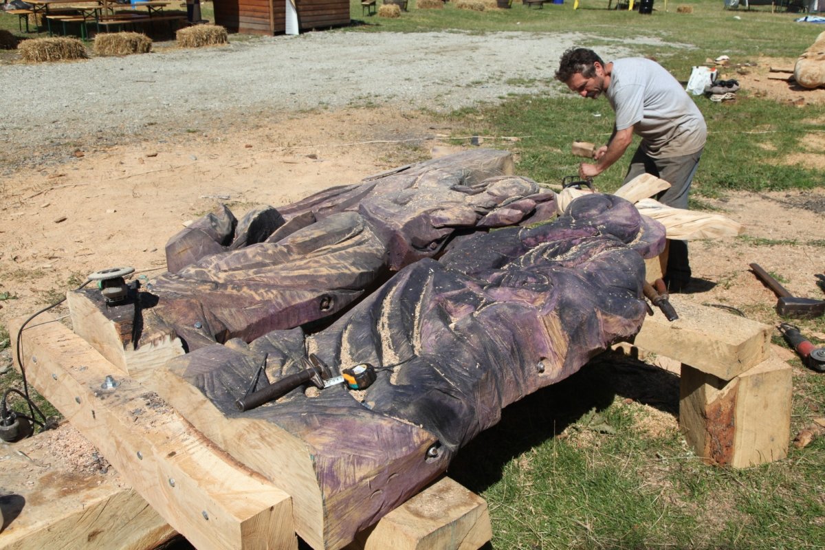 Tabără naţională de sculptură religioasă la Bran 69998