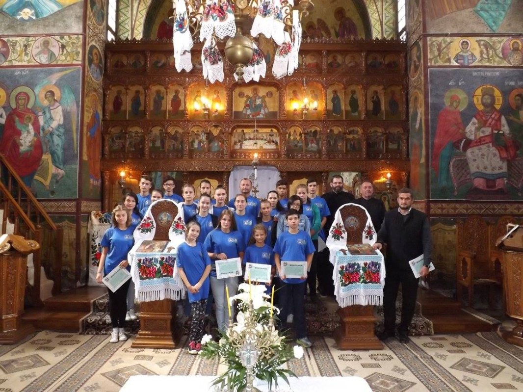 Tabăra „Spre înălţimea credinţei în Munţii Maramureşului” 69956