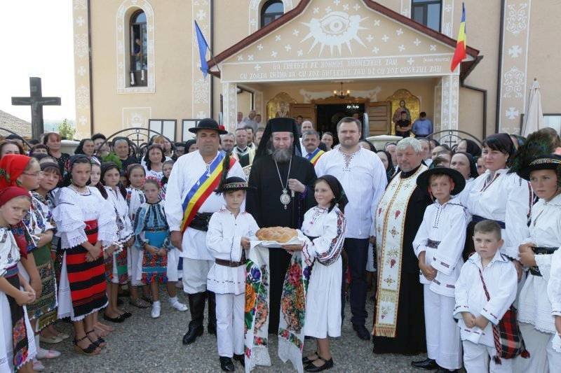 Manifestări culturale şi religioase în Parohia Groşii Ţibleşului   69885