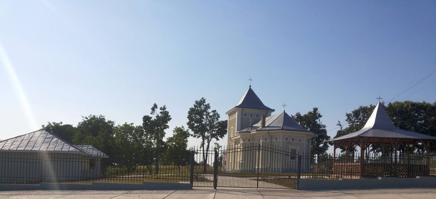 Biserica Parohiei Ghidion va fi resfinţită 69835