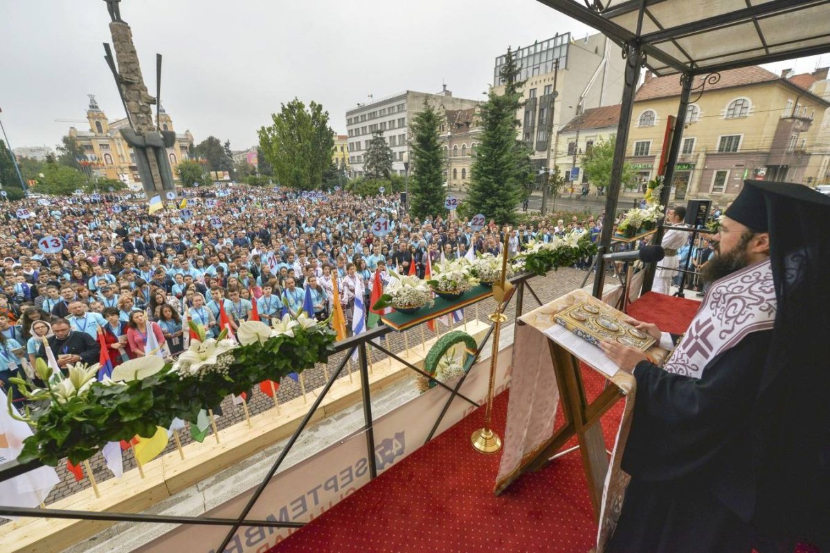 Entuziasmul și puterea tinereții voastre să nu vă părăsească! 69788