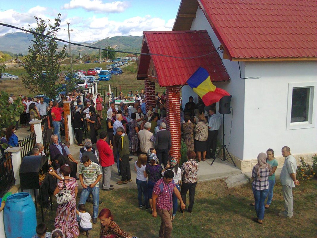 Biserica din Apa Neagră a fost sfinţită 69765