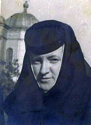 Mina Stoicescu, schimonahia cea mult milostivă 69750