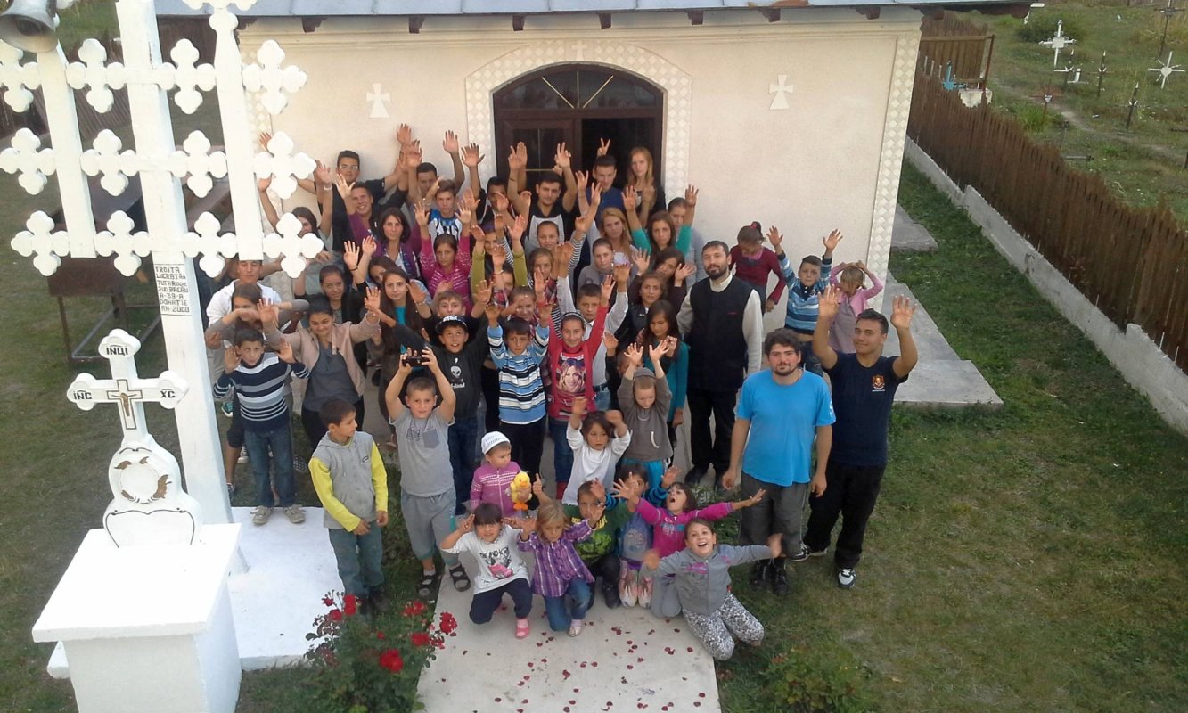 Tabăra „Aripile copilăriei“ în Parohia Humosu 69695