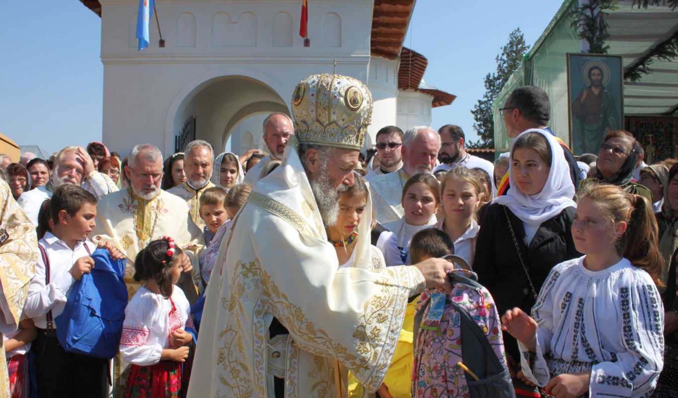 Biserica Parohiei Umbrărești I a fost sfințită 373890
