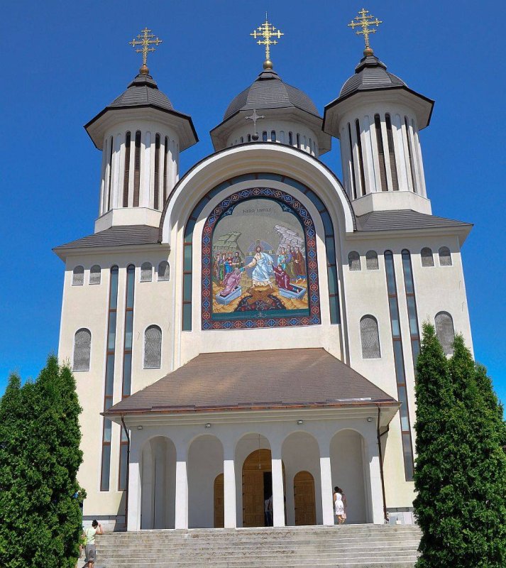 Slujiri arhiereşti în Mitropolia Olteniei 69622