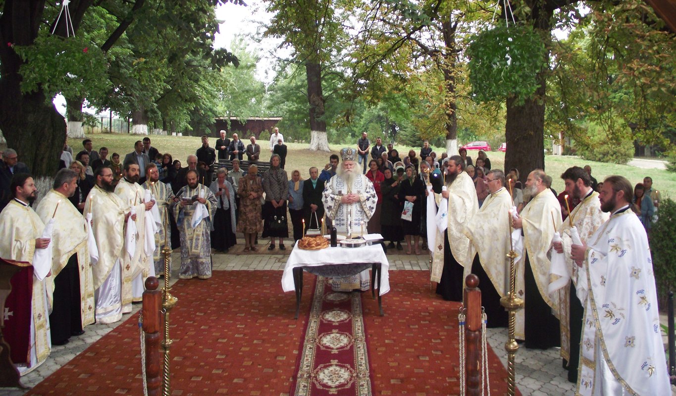 Slujbă de pomenire pentru părintele Hrisostom Dănilă 69595