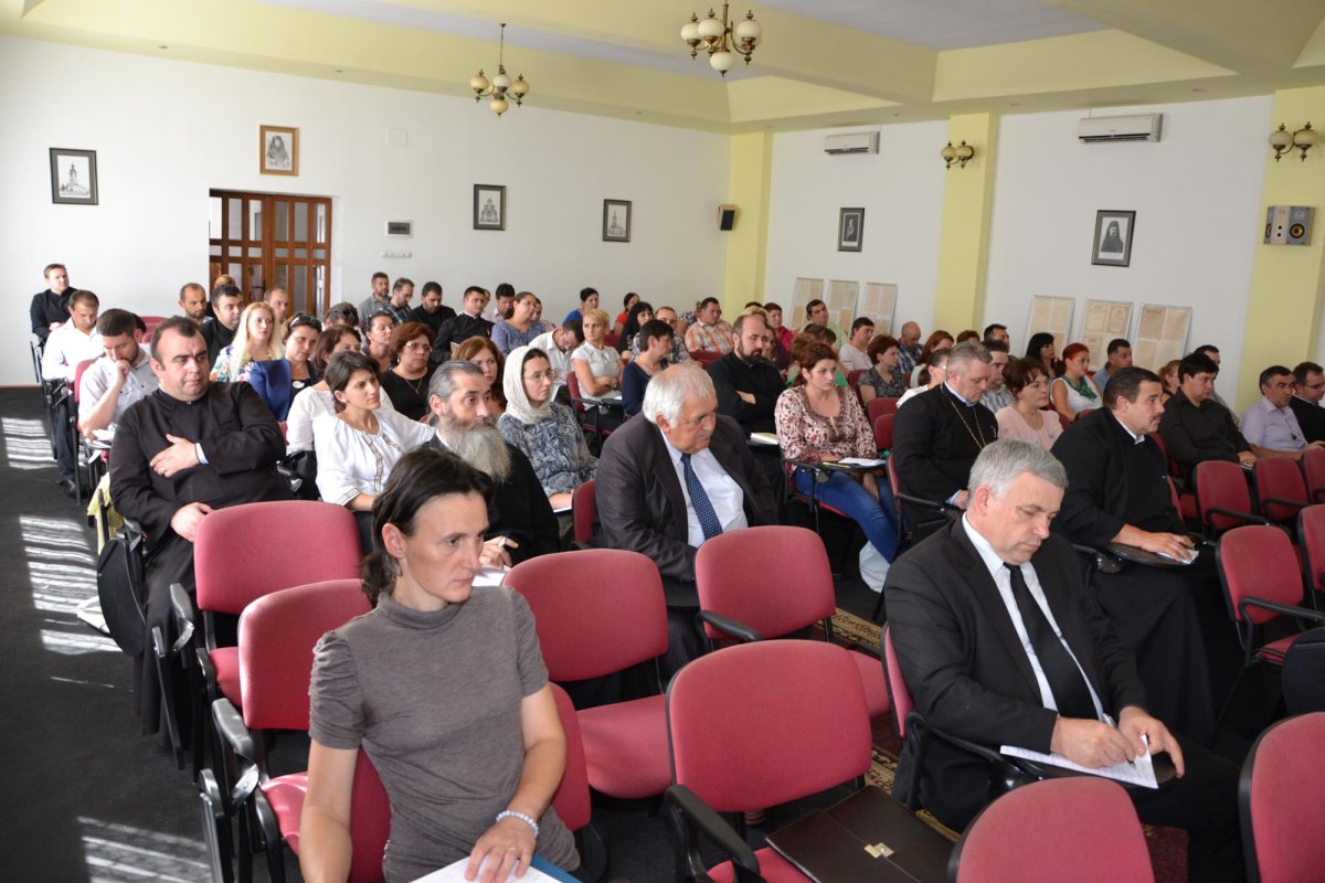 Consfătuiri ale profesorilor de religie 69458