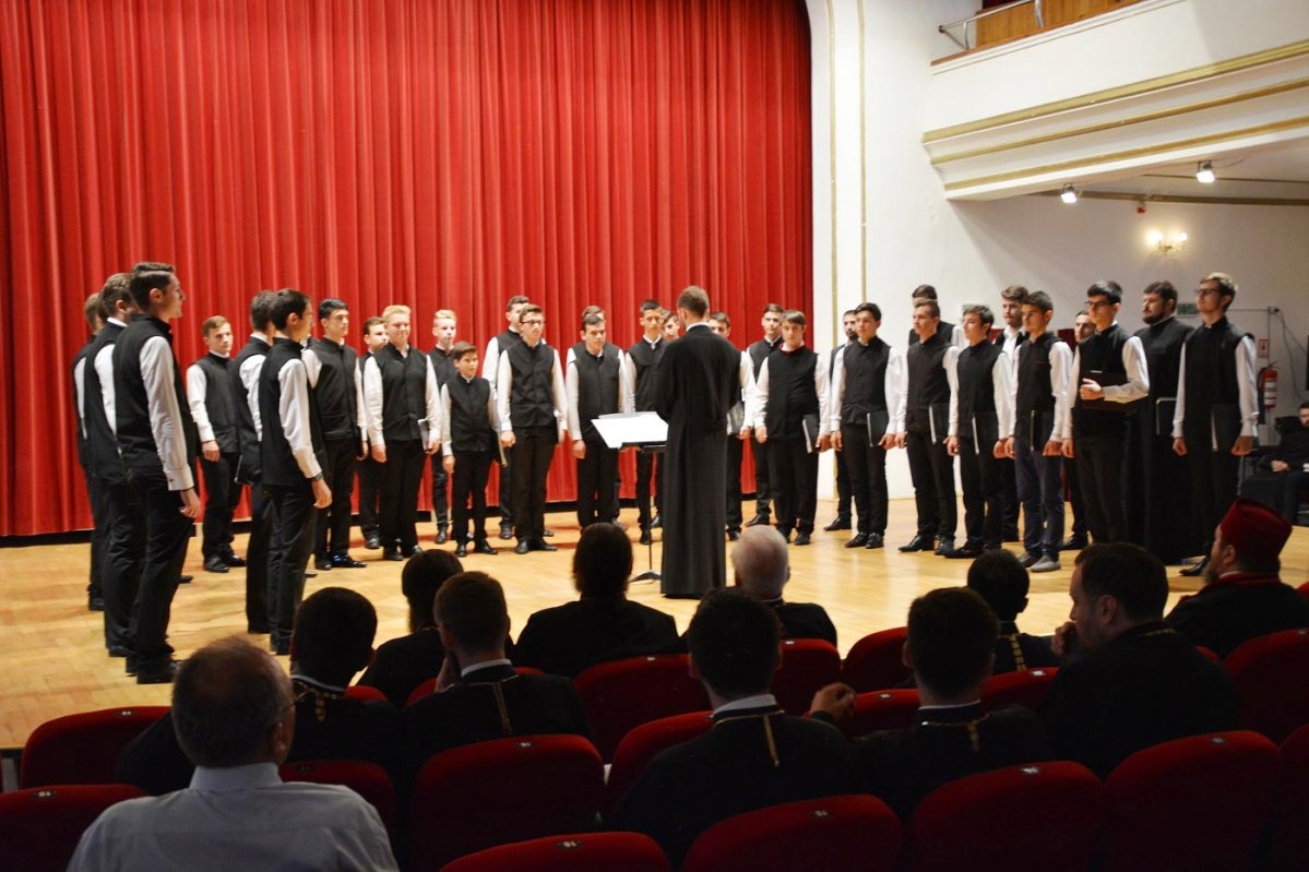 Concert festiv în Episcopia Oradiei 69426