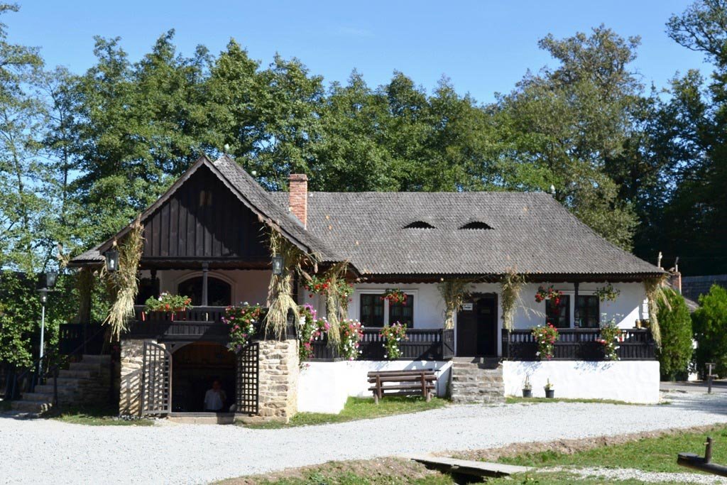 Mustăria Tradiţională redeschisă la Muzeul ASTRA 69401