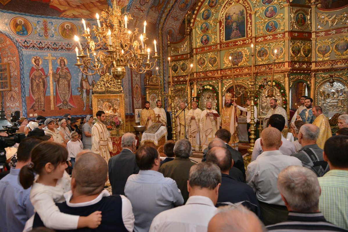 Aniversare şi pelerinaj în orașul Mizil 69360