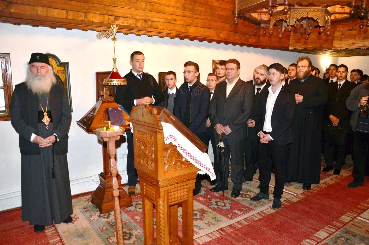 Binecuvântare arhierească pentru studenți și profesori 69291