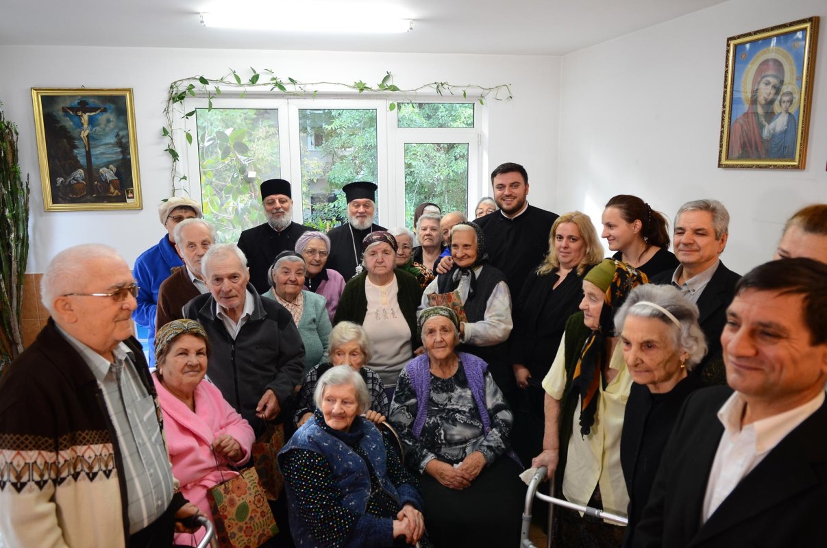 Daruri pentru bătrânii de la Precupeţii Vechi 69250