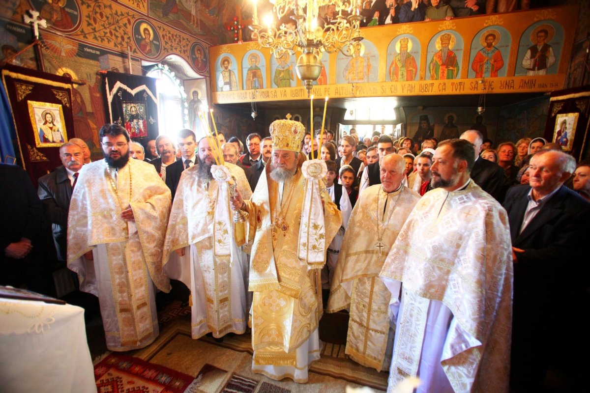 Binecuvântare pentru credincioşii din Bran şi Braşov 69217