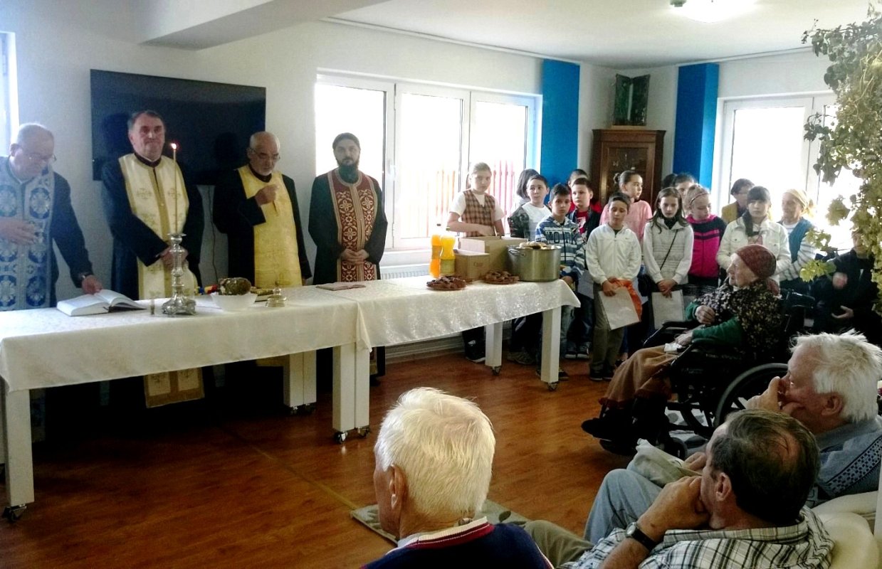 Binecuvântare  pentru vârstnicii din Făgăraş 69147