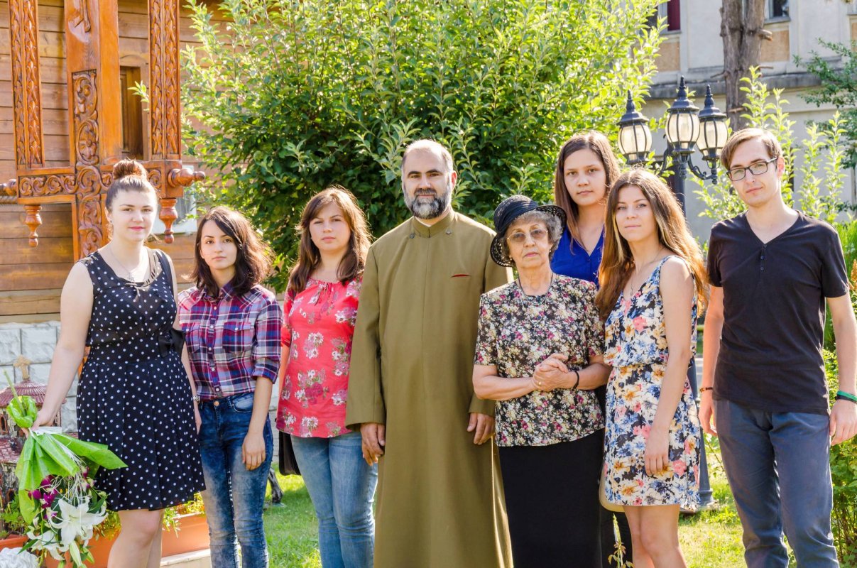 Exercițiul iubirii creștine printre străini și acasă 69109