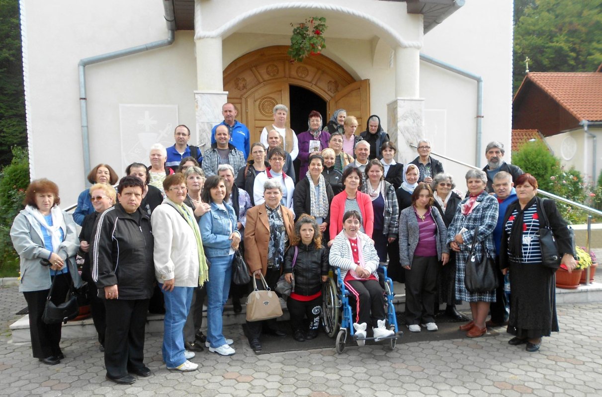 Pelerinaj pentru persoane cu dizabilităţi din judeţul Alba 68901