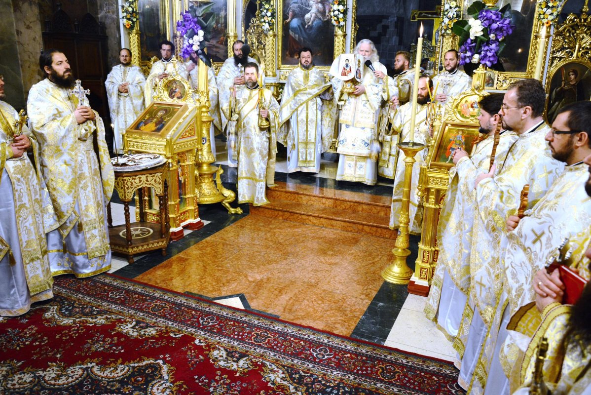 Priveghere în cinstea Sfintei Parascheva 68896