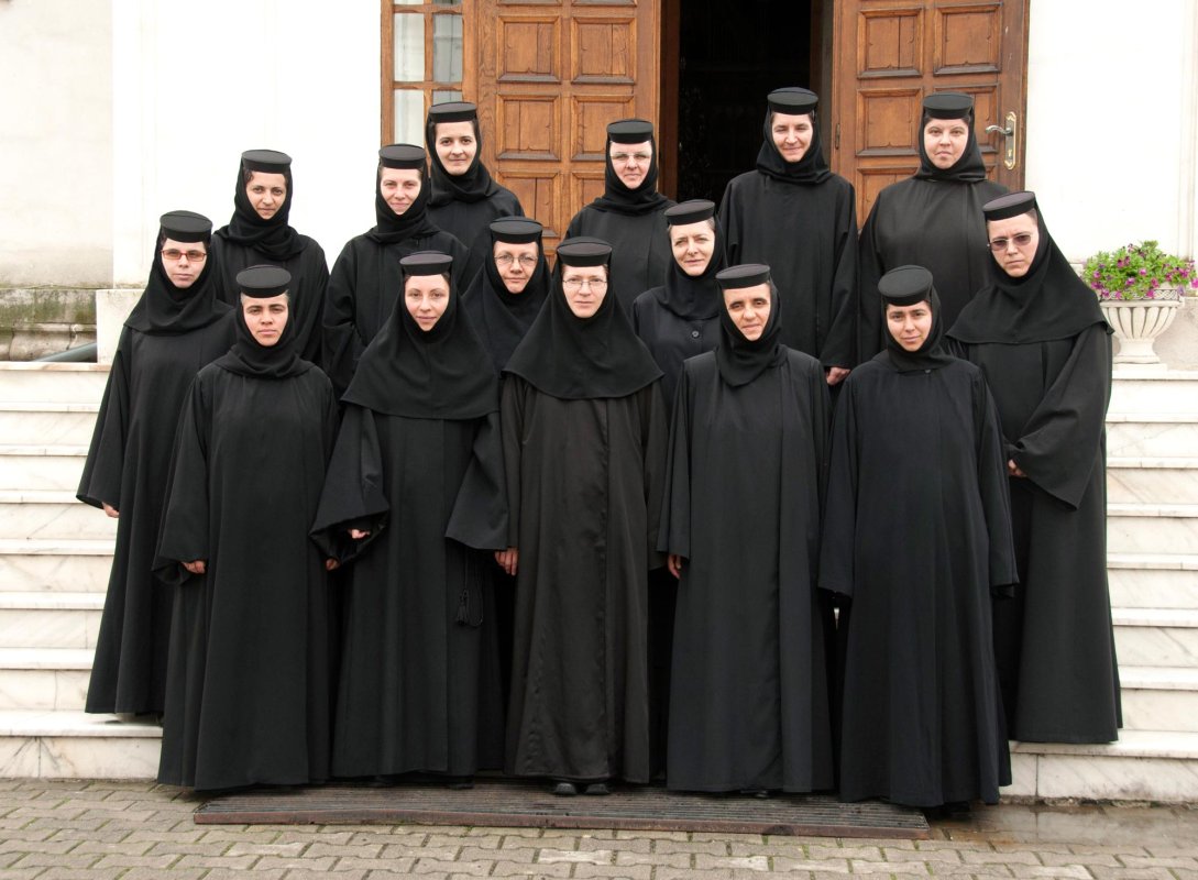 Corul măicuţelor de la Bistriţa va participa la Concursul „Lăudaţi pe Domnul!” 68843