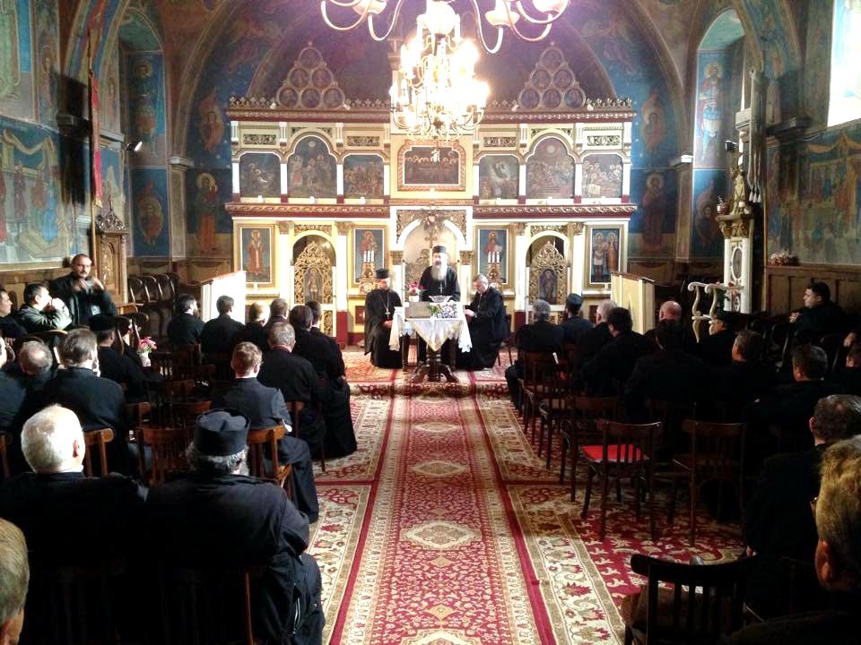 Dezbateri ale preoților pe tema anului omagial 68844