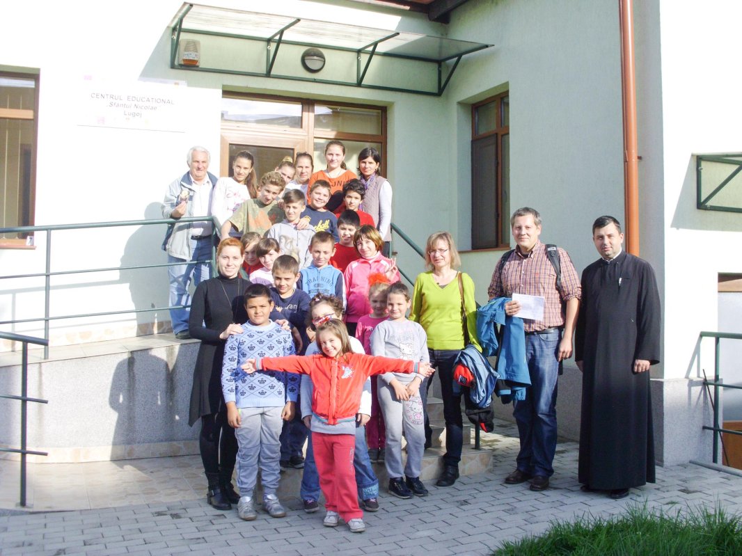 Oaspeţi din Jena - Germania la Centrul de zi "Sfântul Nicolae" din Lugoj 68819