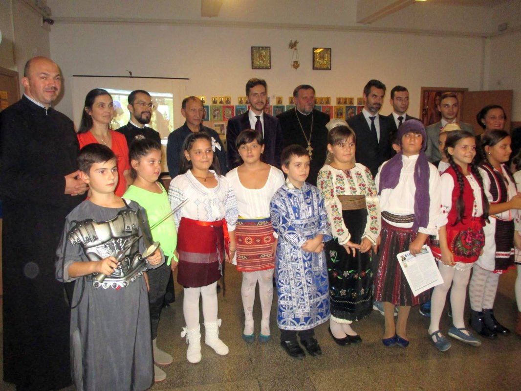 Un parteneriat-model între parohie şi şcoală 68738