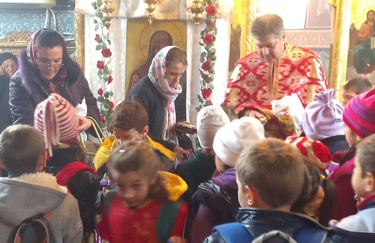 Proiect filantropic şi educațional în Parohia Secuieni 68649