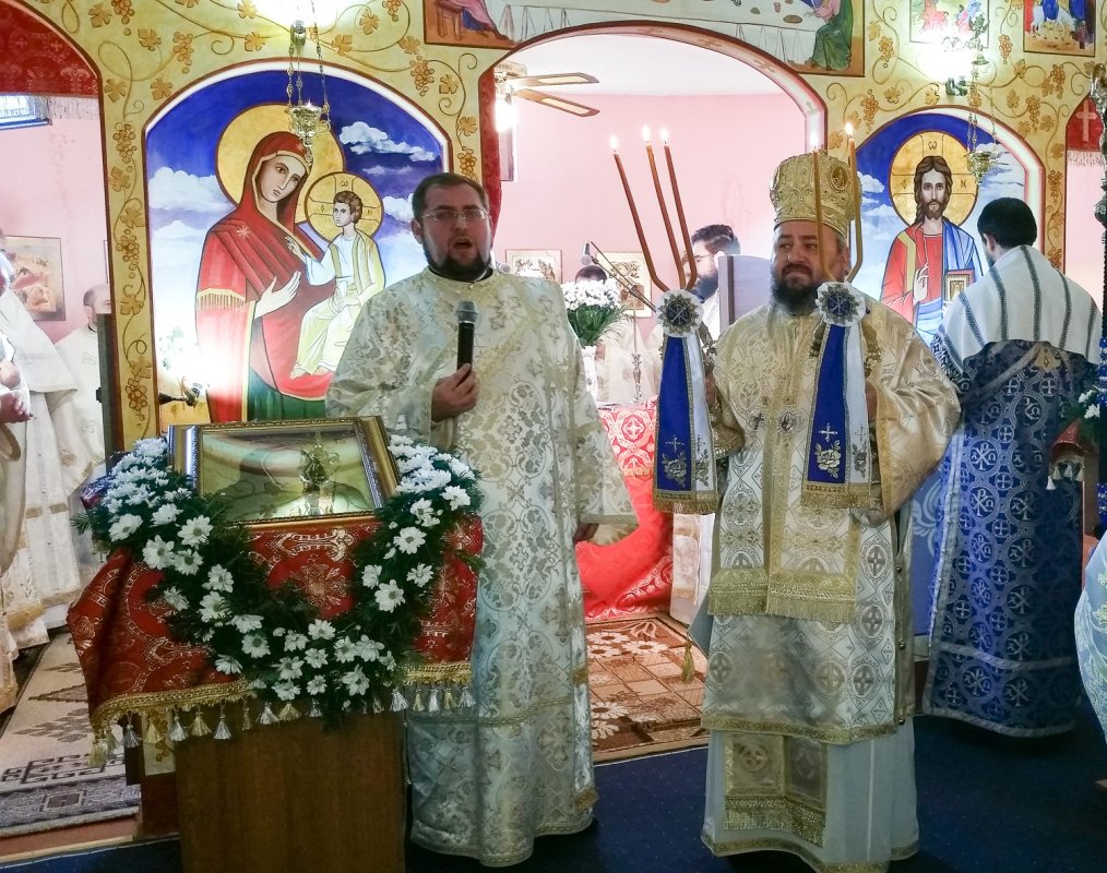 Slujiri şi binecuvântări arhiereşti în Episcopia Devei şi Hunedoarei 68619