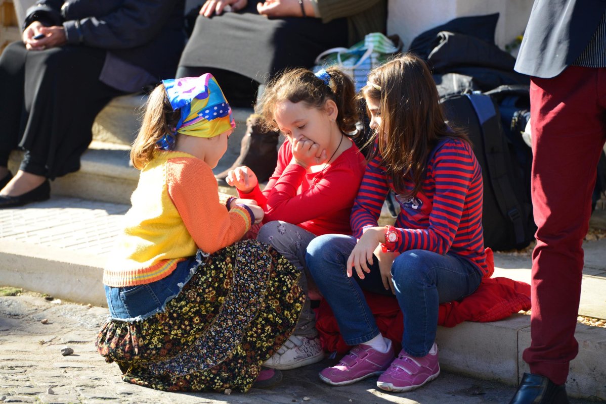 „Prietenul meu, haina mea de sărbătoare” 68489