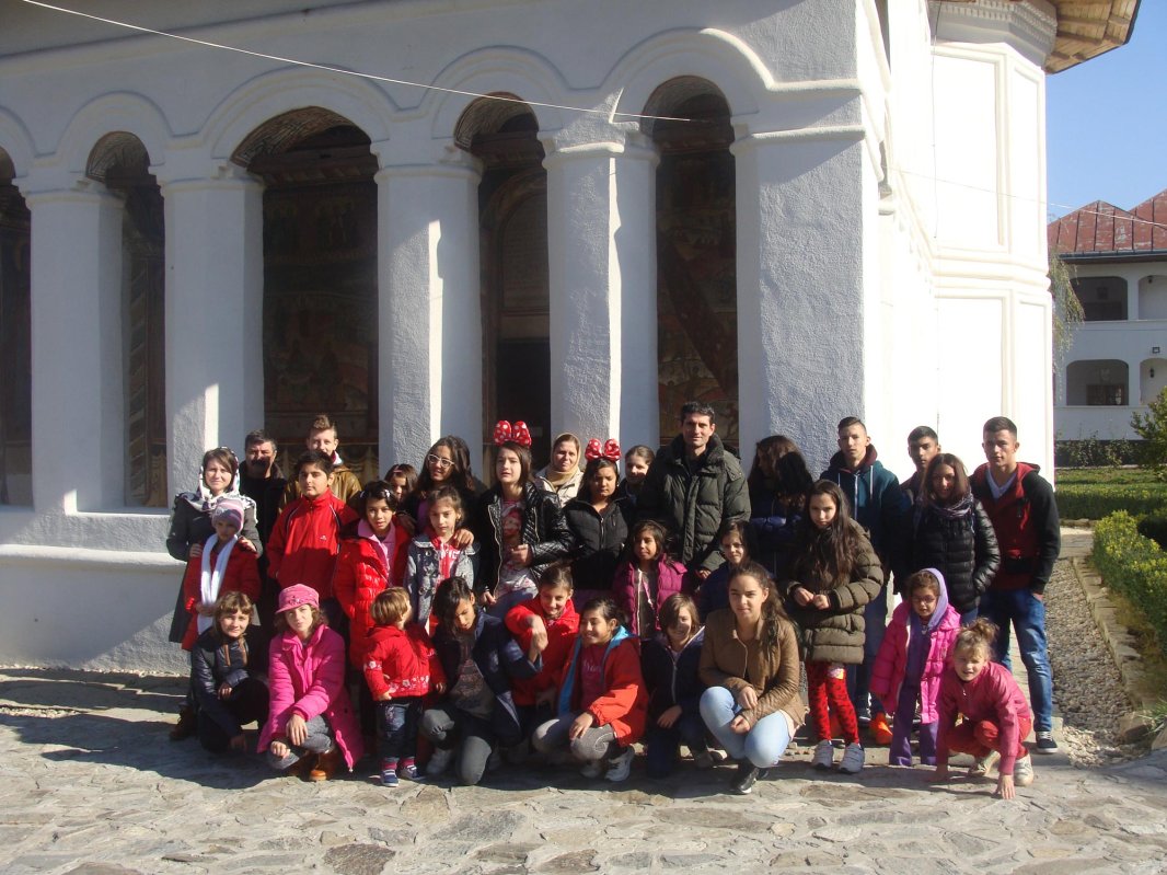 Pelerinaj la Mănăstirea „Sfânta Treime”-Strâmba 68426