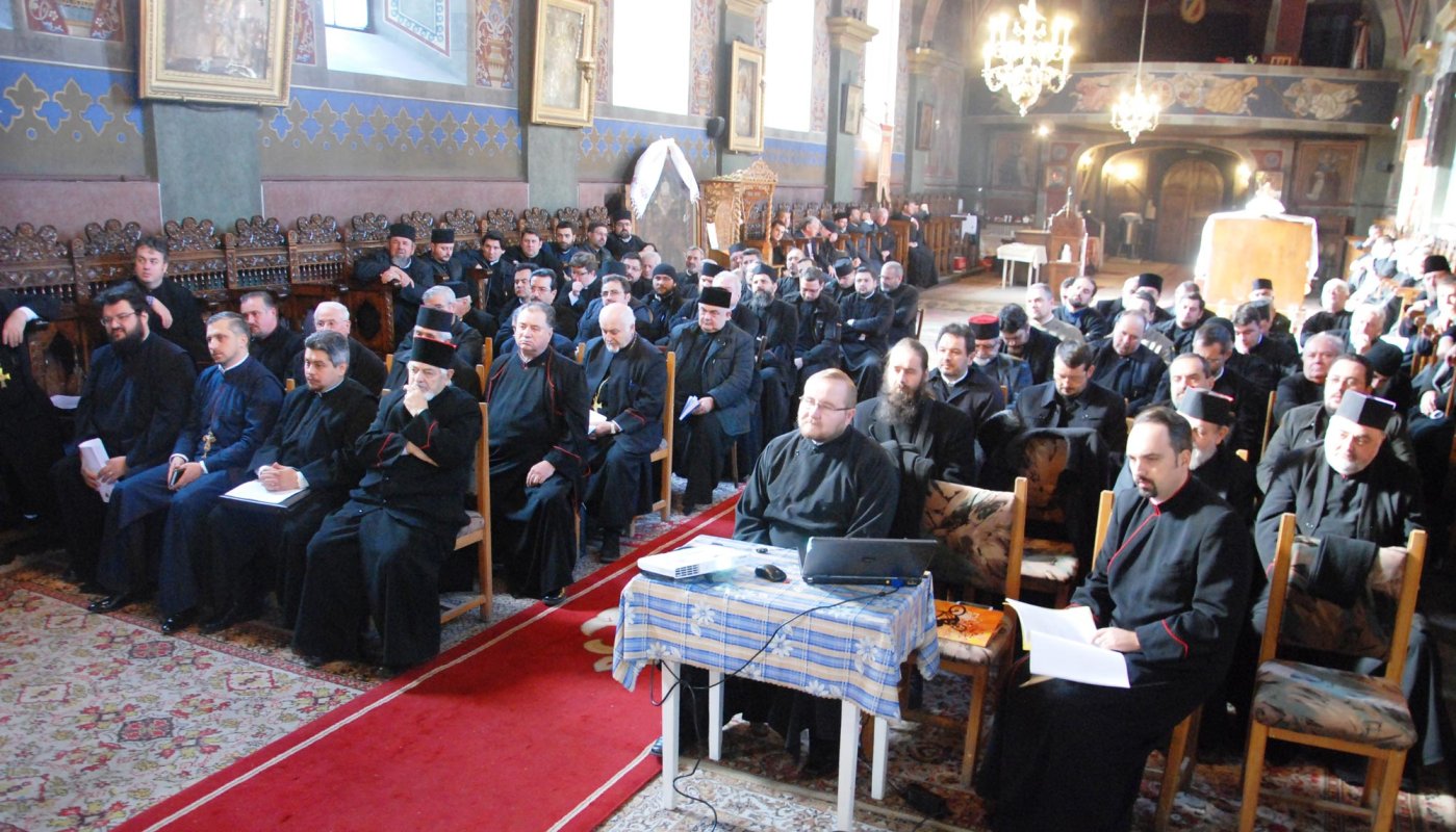 Conferinţe preoţeşti de toamnă în Arhiepiscopia Sibiului 68395