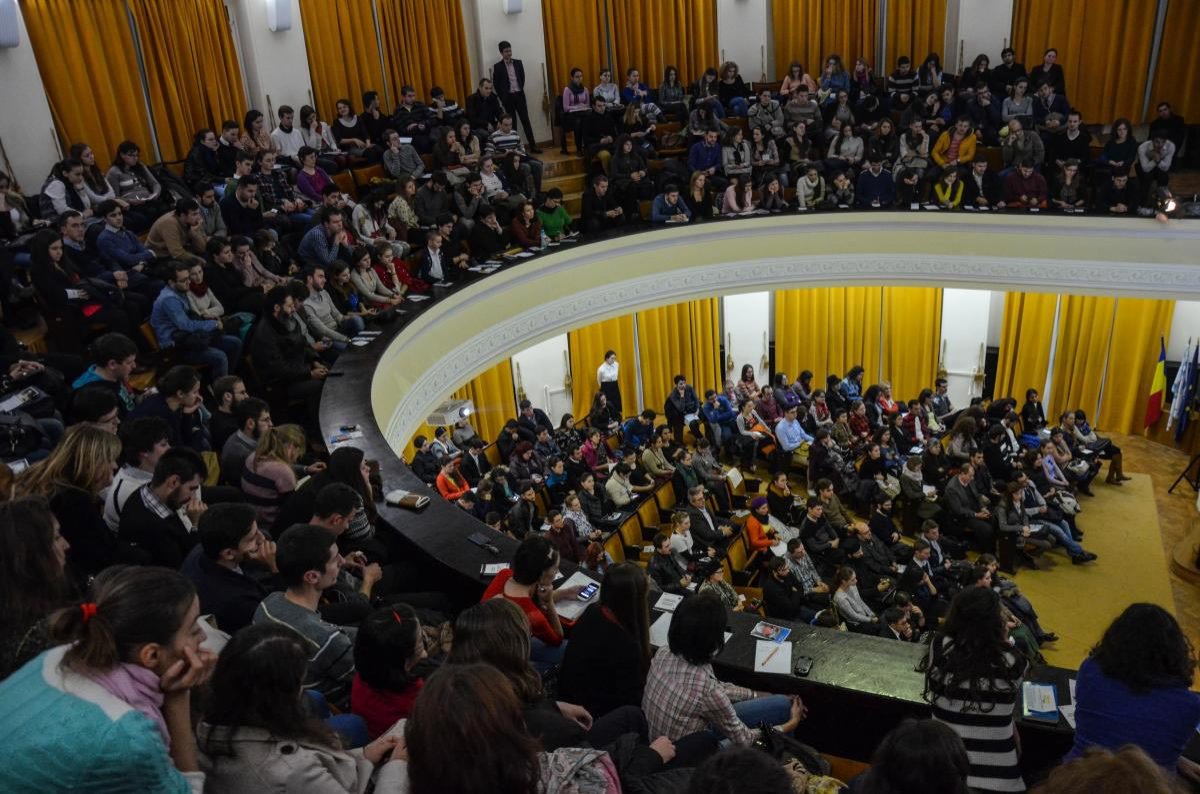 Seara familiei, la conferinţa „Dezvoltare profesională vs. dezvoltare parentală“ 68392