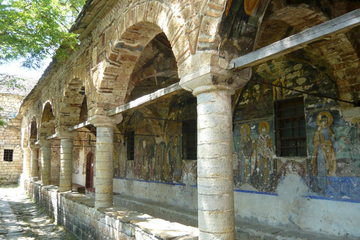 O istorie religioasă a aromânilor (II) 68305