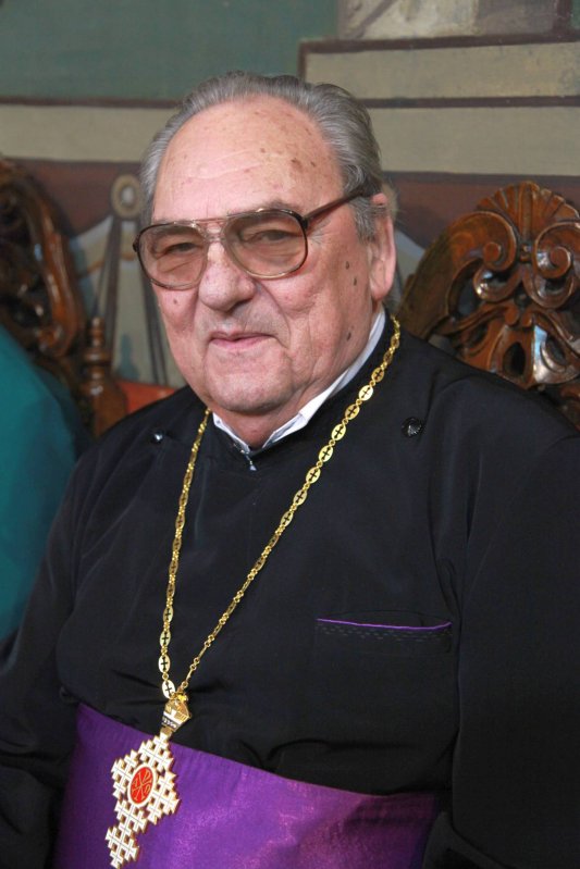 Arhid. Constantin Voicu a trecut la Domnul  68223