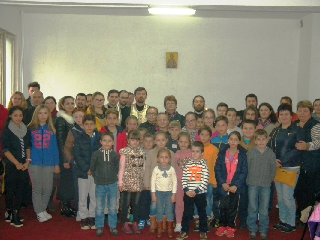 Misiunea cu tinerii - prioritate în Moldova Nouă 68218