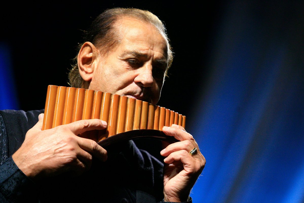 Gheorghe Zamfir concertează la Sinaia de Ziua Națională a României  68148