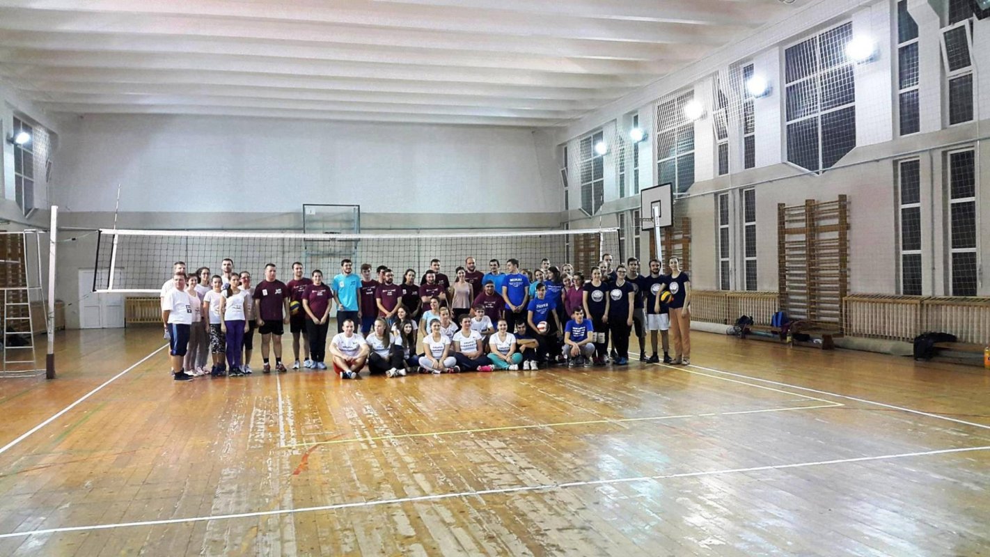 Campionat de volei pentru echipele parohiale 68106