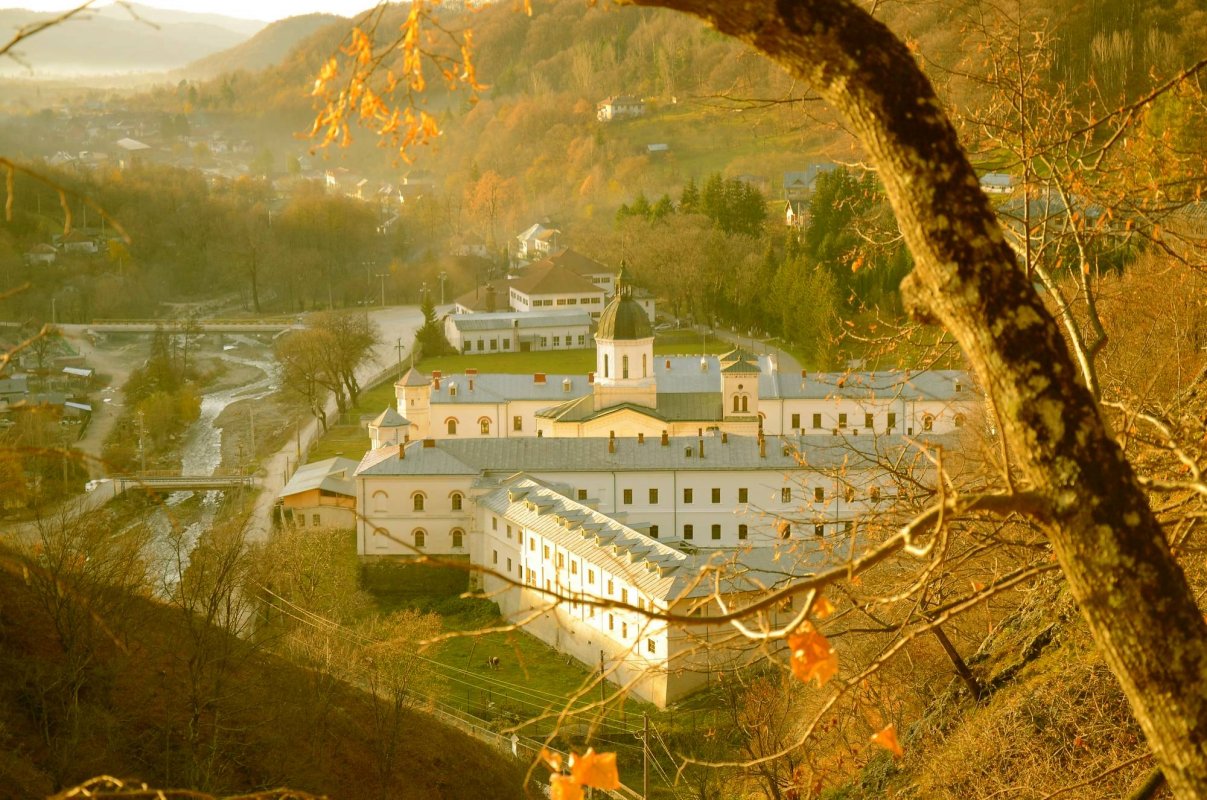 Locașul Sfântului Grigorie Decapolitul, în zi de hram 68092