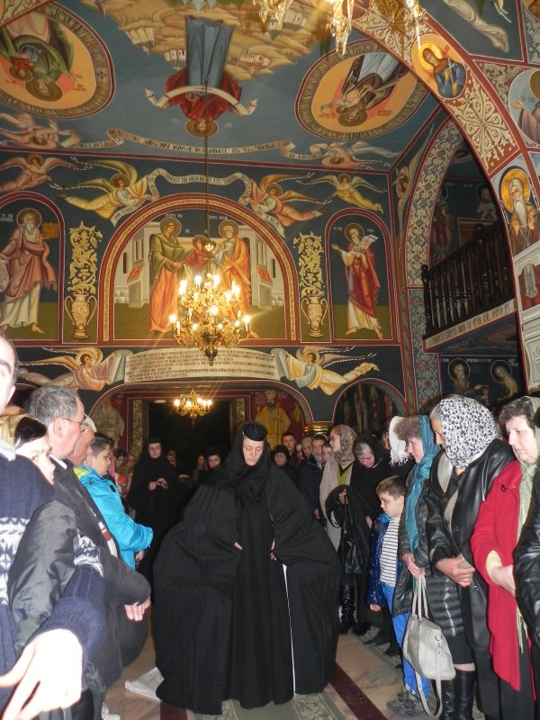 Rânduiala călugăriei pentru două surori de la Tisa Silvestri 68024