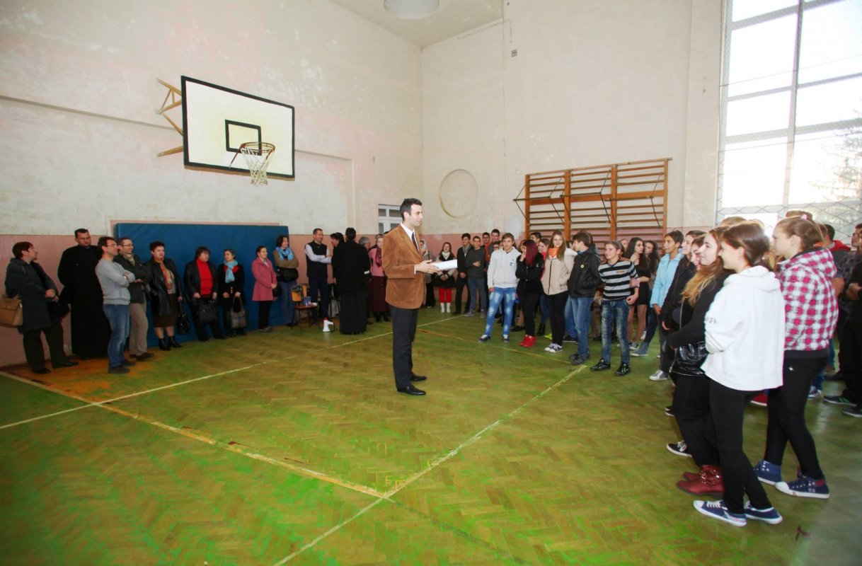 Întâlnire a tinerilor  sibieni la Liceul „Carol I” 68003