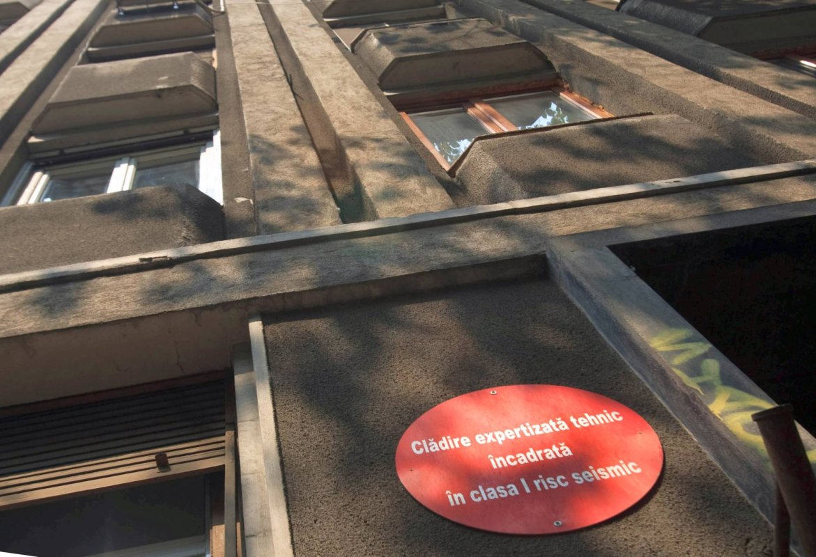 Capitala are peste 360  de clădiri cu risc seismic 67998