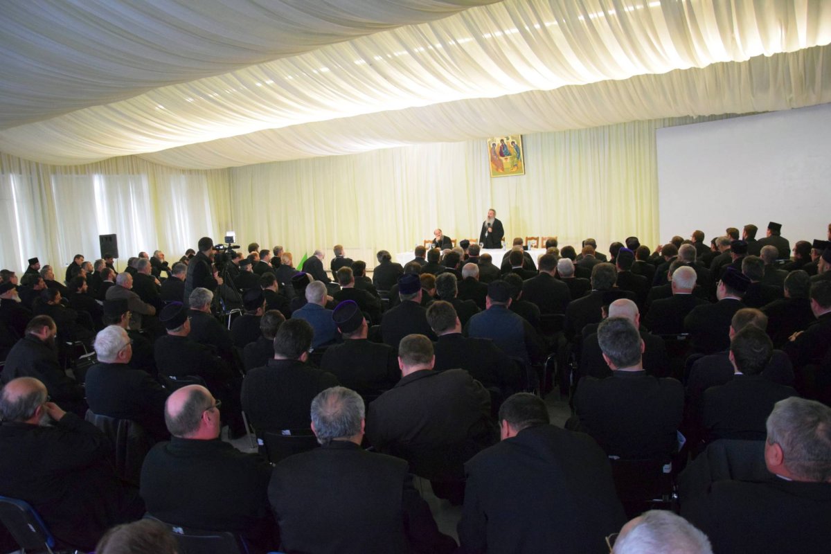 Conferinţă preoţească la Iaşi, cu tema „Parohia - adunare euharistică şi spital duhovnicesc“ 67974