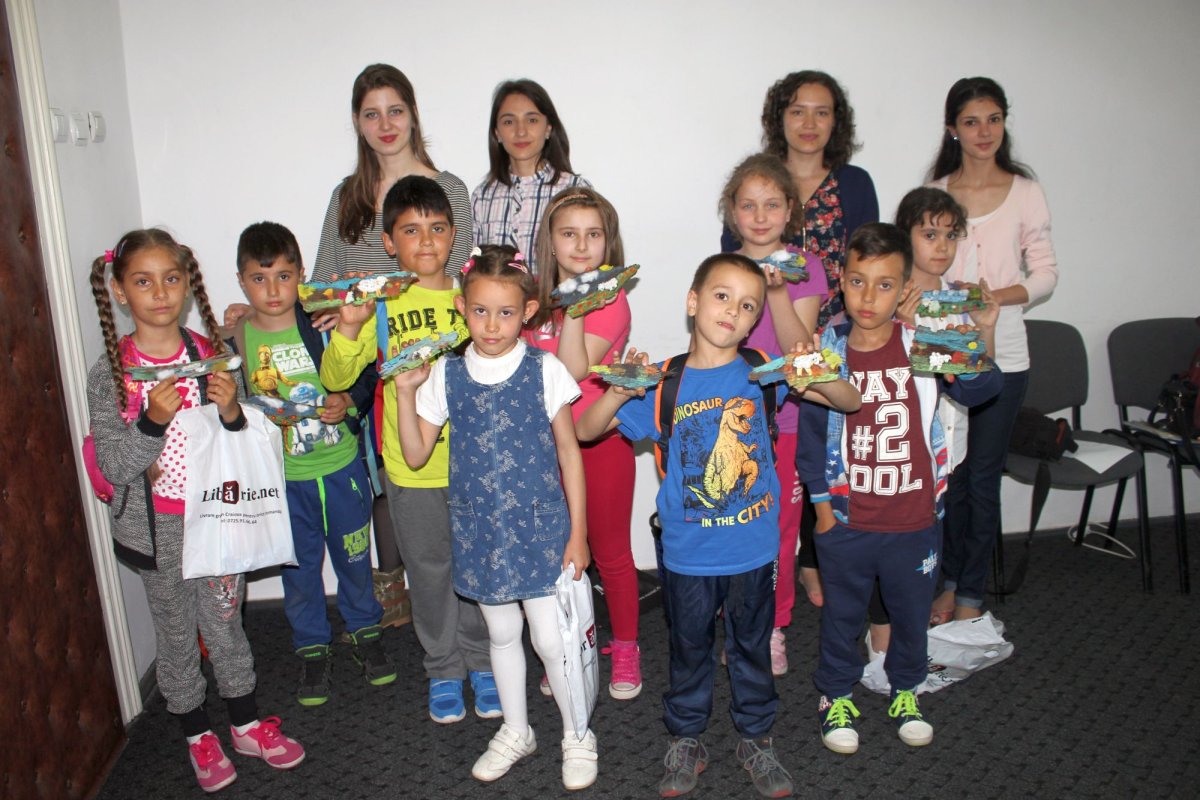 Activităţi cu copiii Centrului social „Best Life” 67921