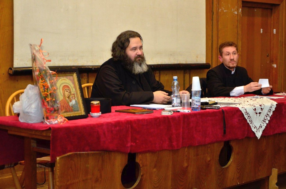 Manifestări duhovniceşti la Deva 67917