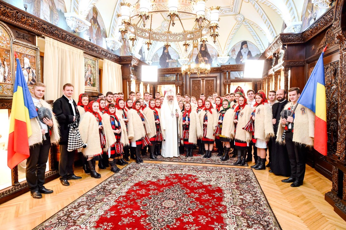 Primii colindători pe Colina Bucuriei 67898