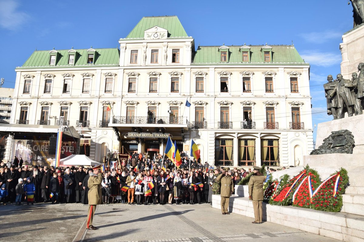 Ziua Naţională, sărbătorită la Iaşi prin Liturghie şi slujbă de Te Deum 67886