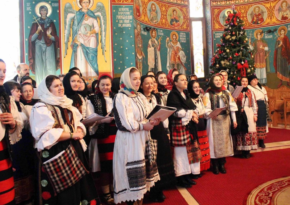 Concert de colinde cu ocazia hramului bisericii studenţilor clujeni 67811