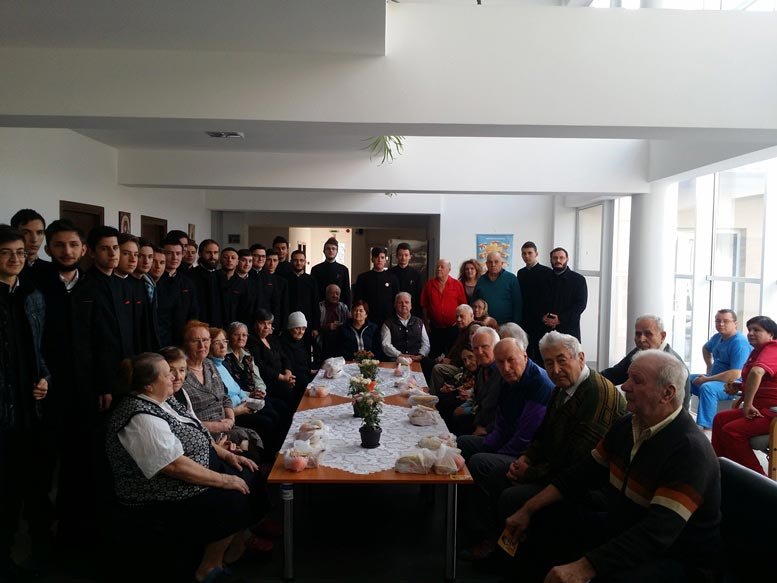 Naşterea Domnului, vestită la Roman şi Suceava 67803