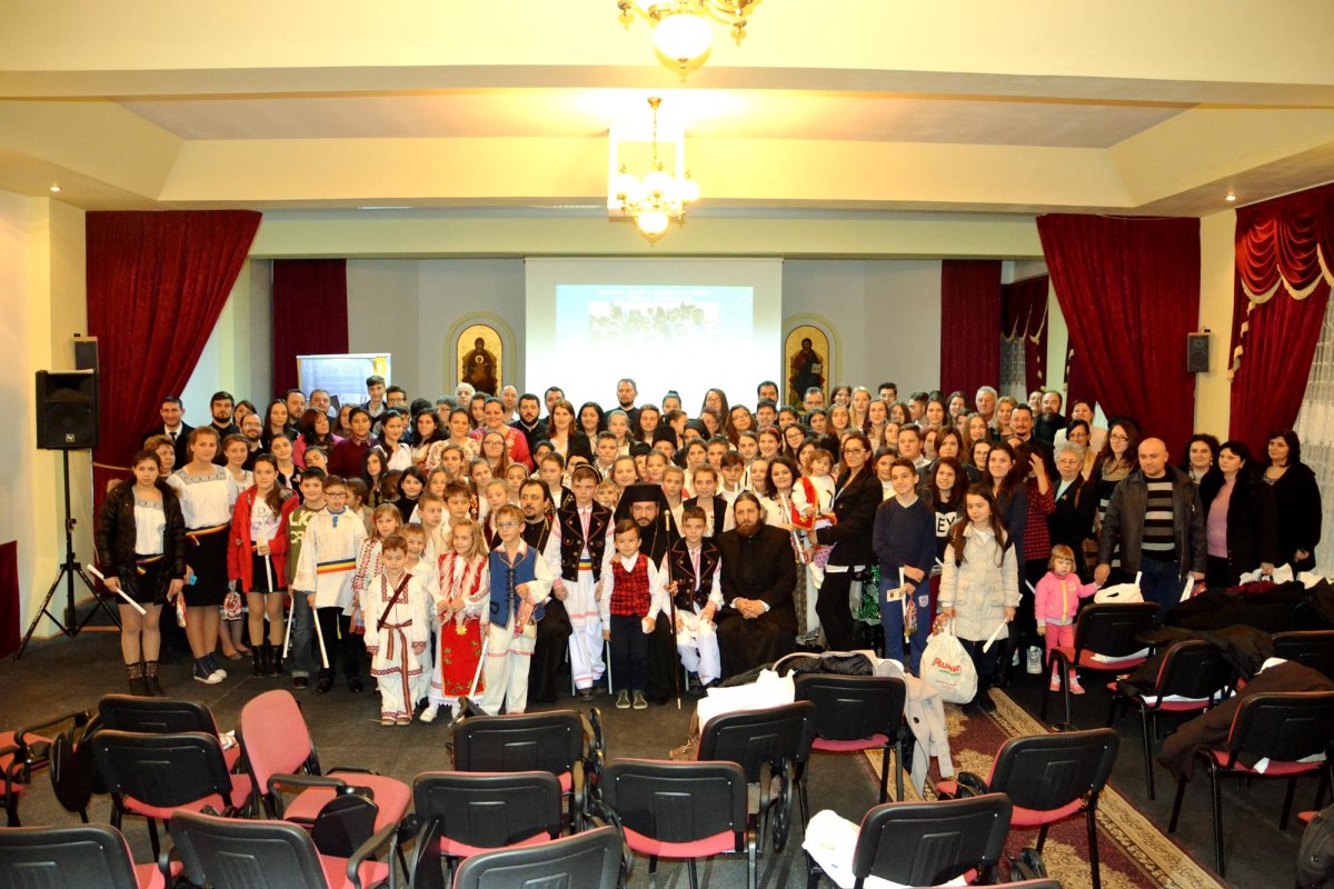 Moment festiv pentru tineri 67787