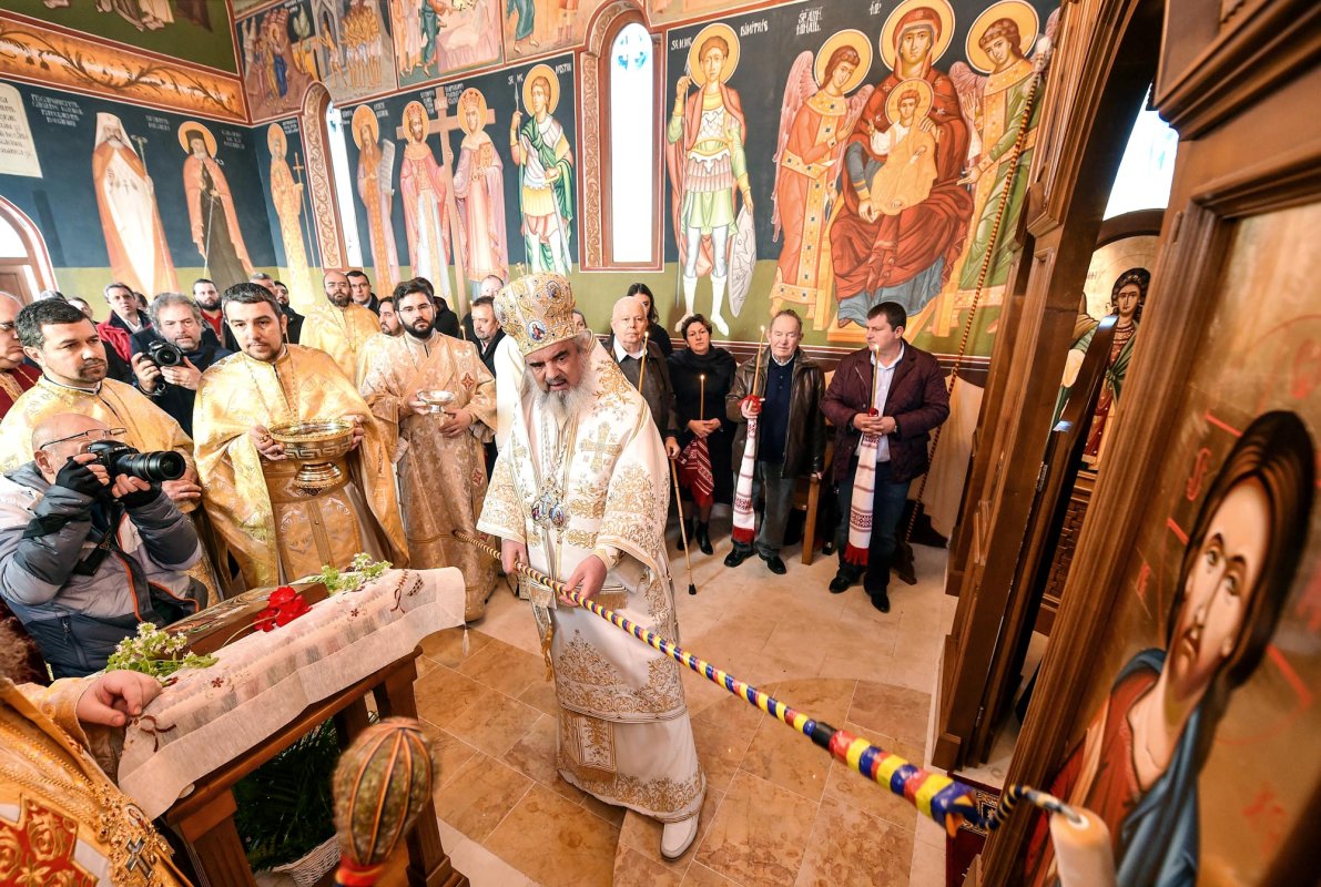 Sfințirea capelei din incinta Penitenciarului Jilava 67790